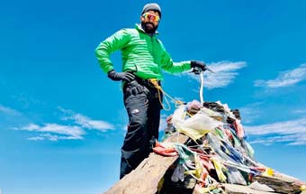 First Indian Army Man to Conquer Mount Everest